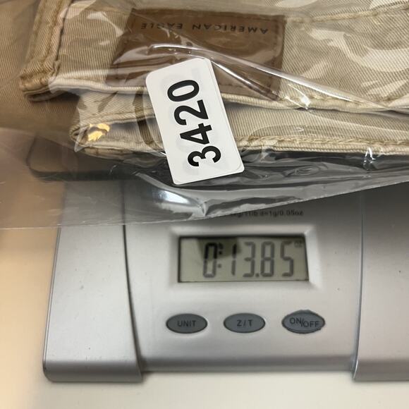 American Eagle Jeans Womens 2 Long Beige Mom Straight Jean Preppy Casual - Picture 13 of 13